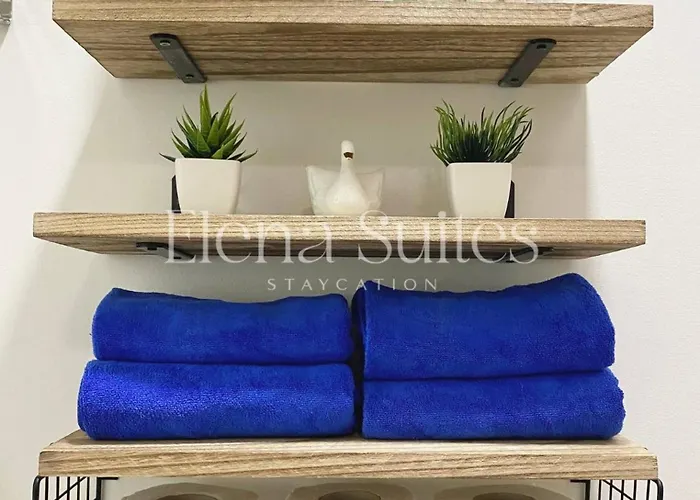 Aesthetic Cozy With Ps4, Netflix Coffee Nook - Elena Staycation *
